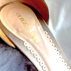 🇮🇹Giorgio Armani🇮🇹 heels, size 8 US, 37 1/2 Italian, Reduced in Price 👁️…
